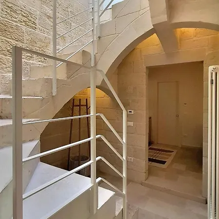 Vakantiehuis Sideros - Dimora Di Benessere Con Idromassaggio 